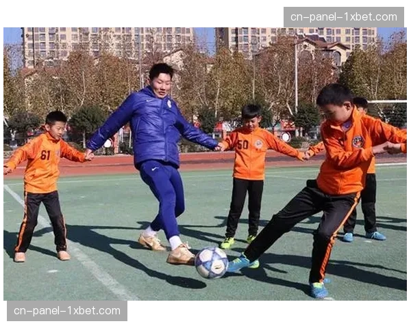 社区活动：中超“超越·爱”公益系列走进偏远地区小学